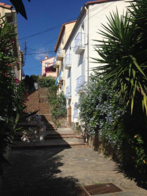  Maison Banyuls  Баниюль-Сюр-Мер
